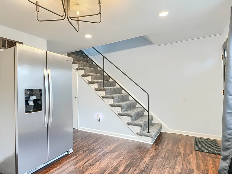 7906 Wynbrook Rd — Photo 16