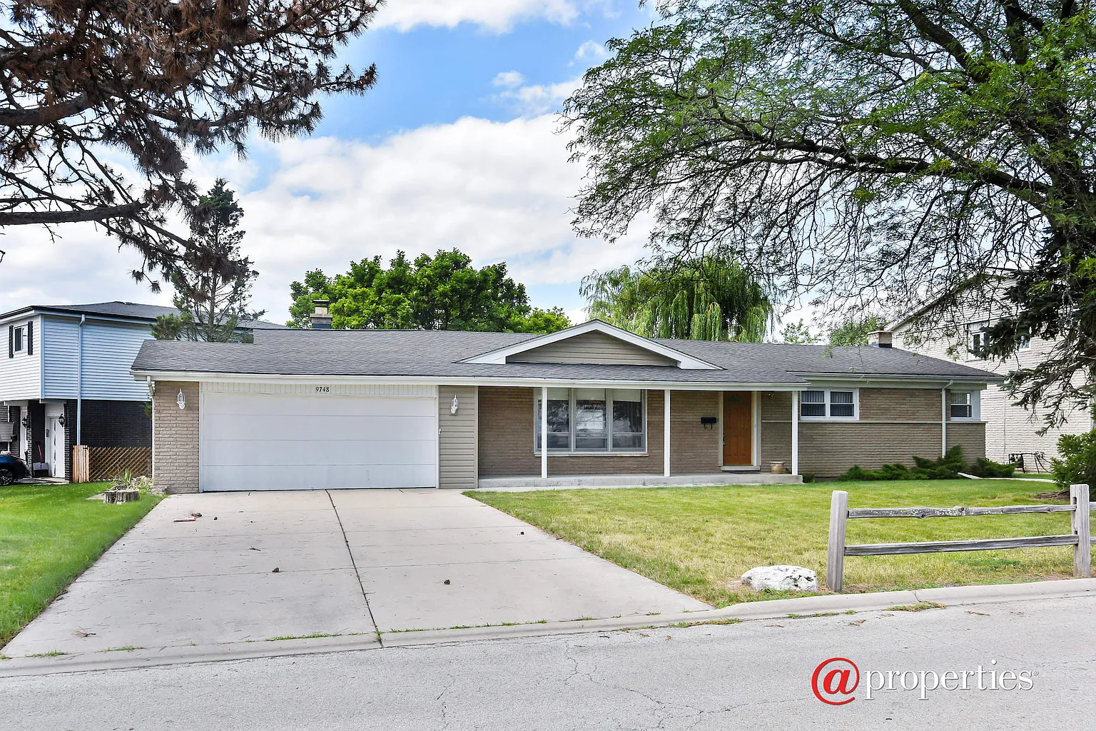 9748 N Huber Ln photo 1