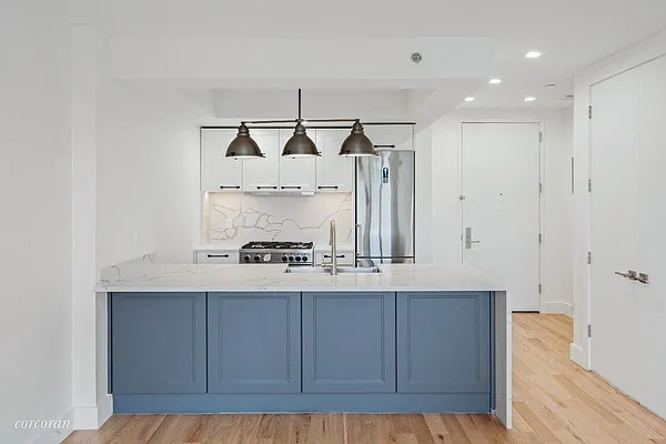 Rented by Keller Williams NYC | media 20