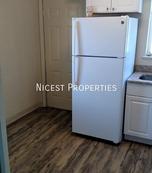 9000 E Montview Blvd #1 — Photo 7