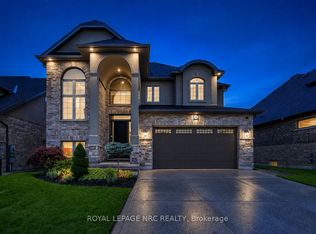 8 Tuscany Ct, Saint Catharines, ON L2S0E2