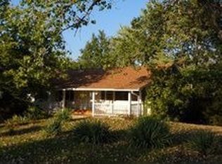9400 N Peaceful Ln, Hallsville, MO 65255