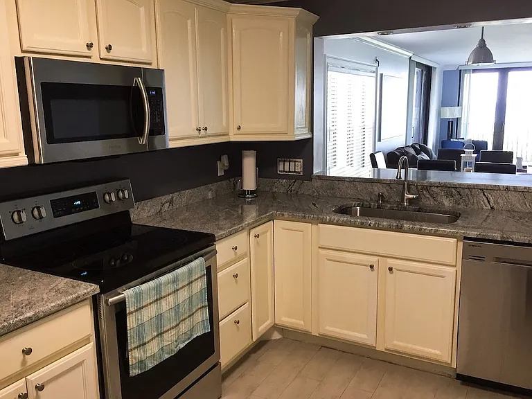 7370 S Ocean Dr #211B — Photo 7