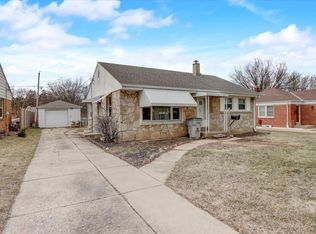 2873 S 52nd St, Milwaukee, WI 53219