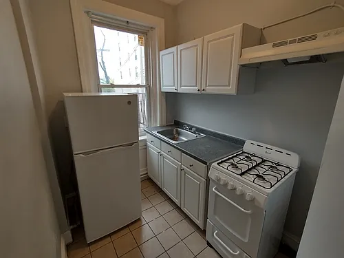 Floor plan 1BR 1BA West