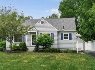 696 E Beaumont Rd, Columbus, OH 43214