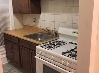 96 S Crystal St APT 4, Elgin, IL 60123