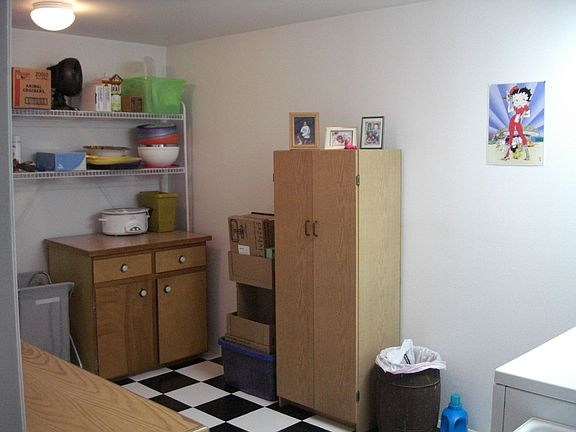 4th image of 2635 S 128th St