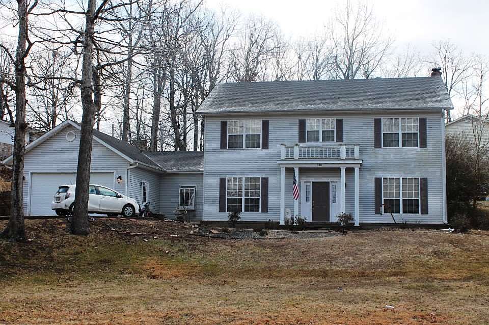 1st image of 980 Montclair Dr