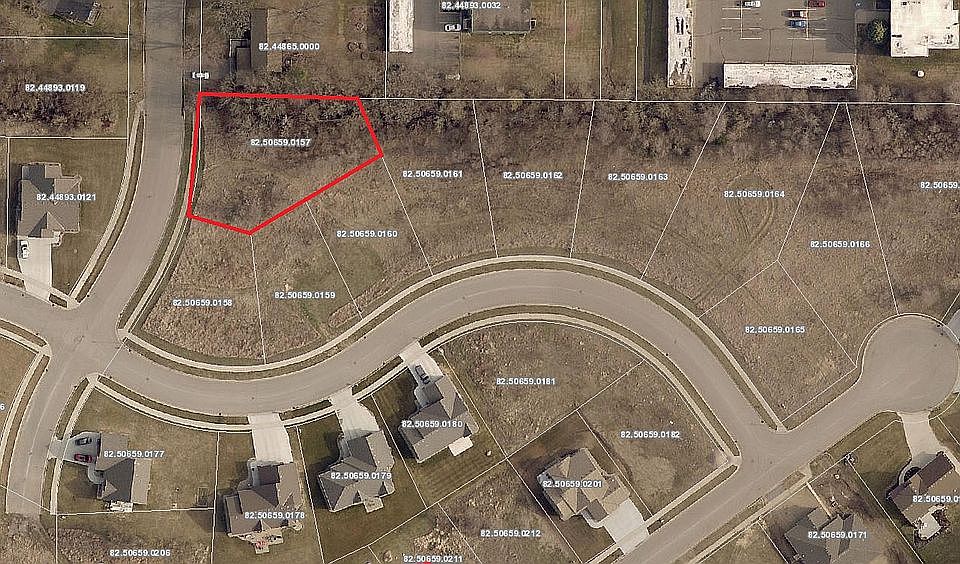 2nd image of 780 Maywood Dr