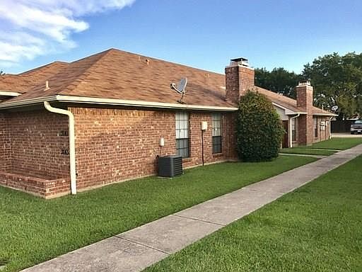 4th image of 3141 Tudor Ln