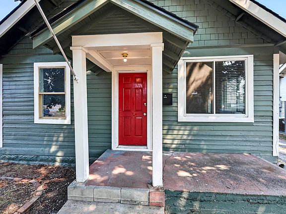 2nd image of 829 E Crown Ave