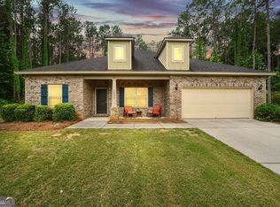 1002 Yorkshire Dr, Griffin, GA 30223