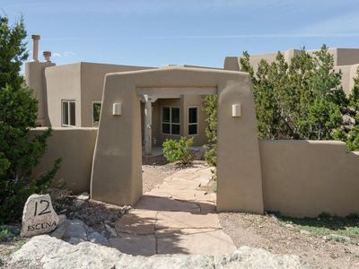 12 Escena Dr, Tijeras, NM, 87059