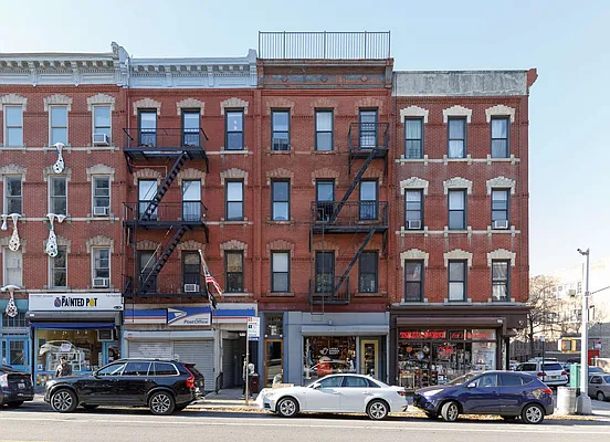 Rented by Compass | media 22