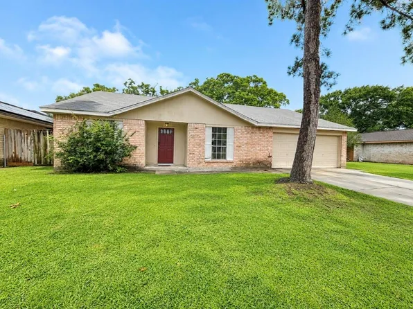 17234 Heritage Bay Dr, Webster, TX 77598