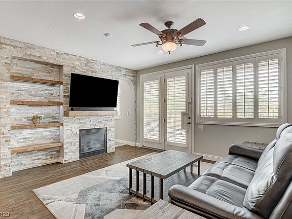4th image of 21 Avenza Dr