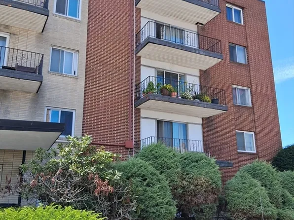 80 Main St APT 9, Malden, MA 02148