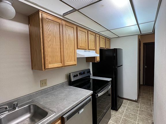 5th image of 5200 Villa View Dr APT 13C