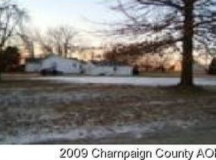 301 N Jackson St, Philo, IL 61864