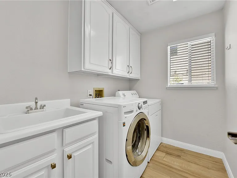 8112 Tropic Isle Cir — Photo 21