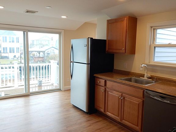 2nd image of 2636 Ocean Ave