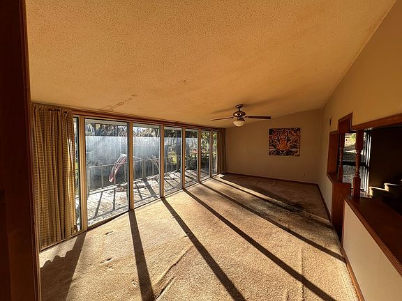 4th image of 108 N Spring Creek Cir