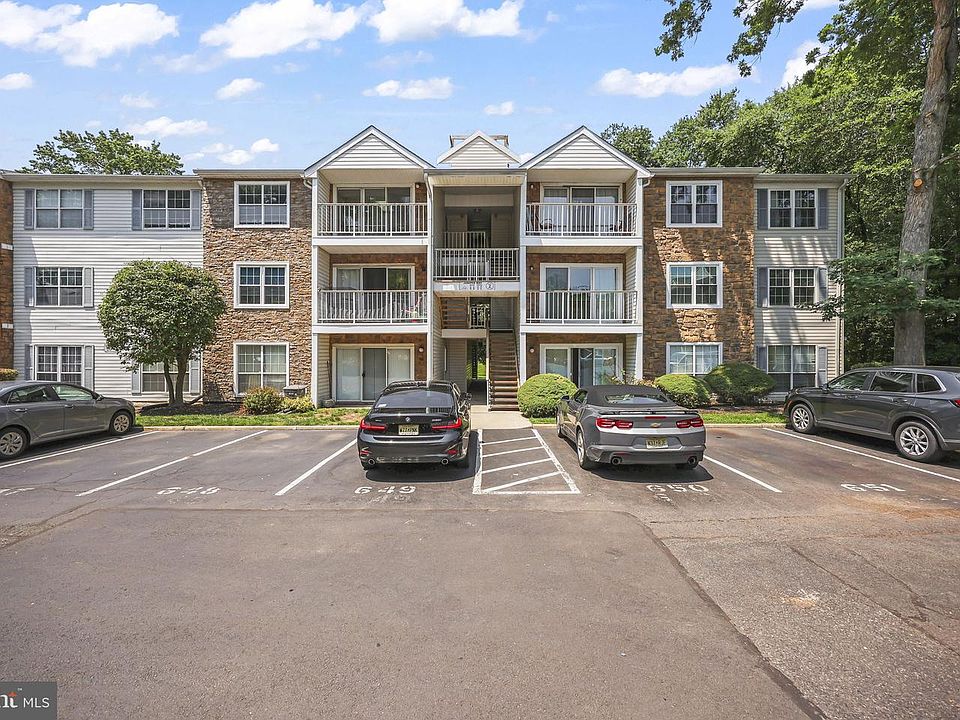 1st image of 27 Juniper Way