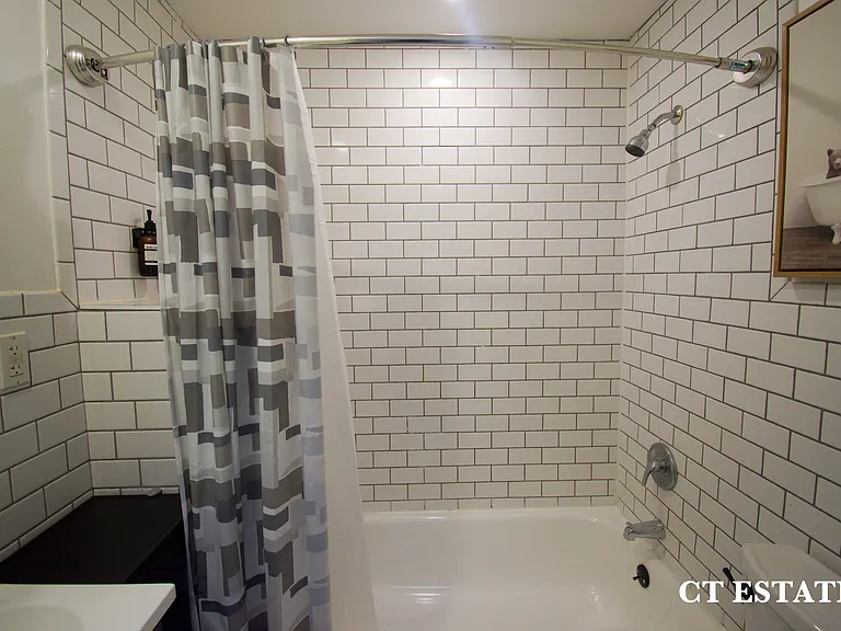 985 Herkimer St #2 — Photo 8