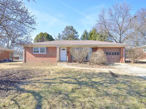 121 Brittany Ln, Belleville, IL 62223