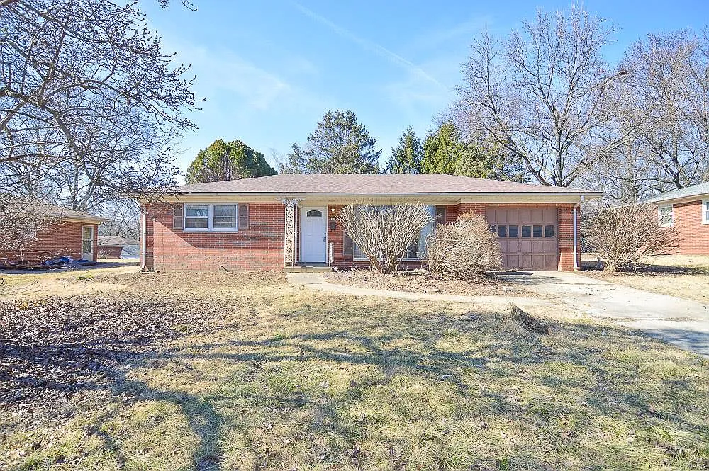 121 Brittany Ln photo 1