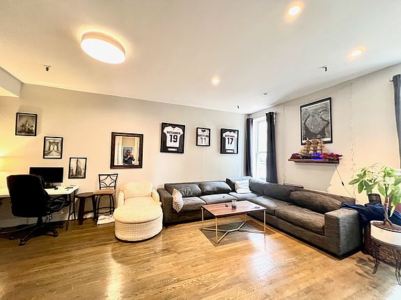 5th image of 66 Pearl St APT 303A