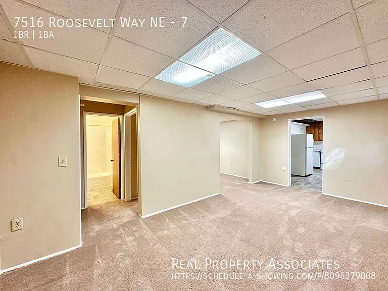 7516 Roosevelt Way NE #7 — Photo 2