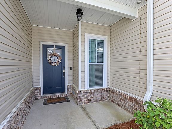 4th image of 211 Sonoma Drive