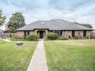 121 Crestview St, Chandler, TX 75758