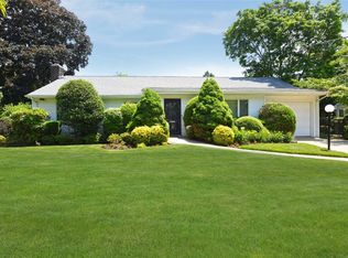 349 Maryland Ave, Freeport, NY 11520