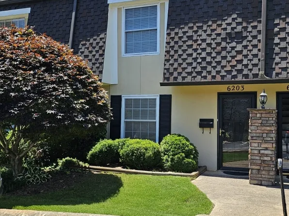 6203 Park Ave #C2, Sandy Springs, GA 30342