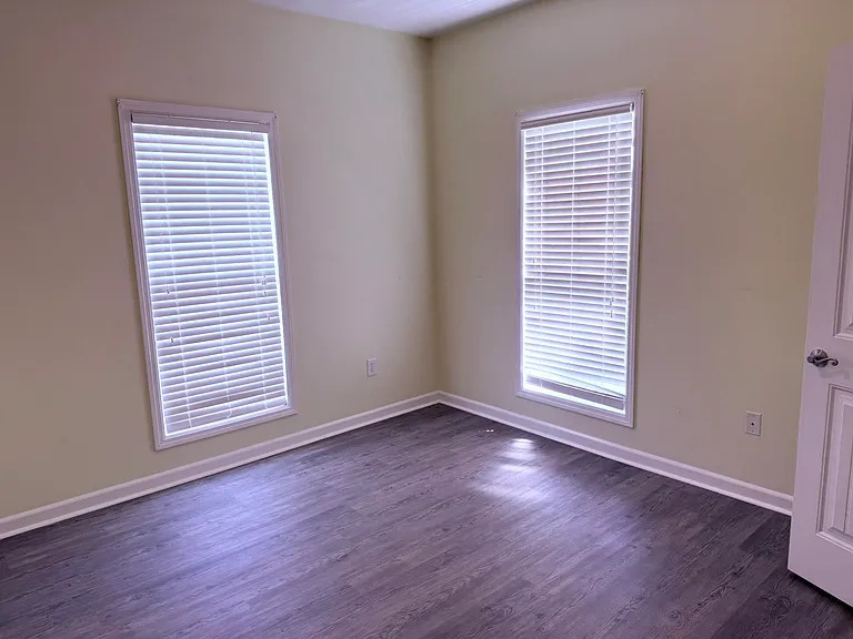 104 Saint Charles Pl — Photo 18
