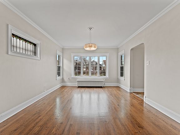 4th image of 6120 W Berenice Ave