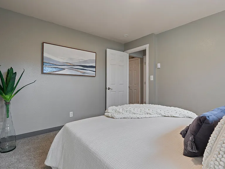222 W 7th Ave #7 — Photo 11