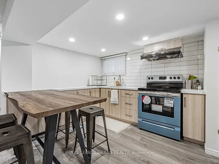 377 Mortimer Ave #BASEMENT — Photo 7