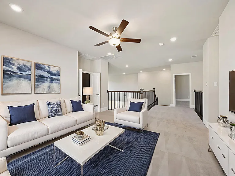 2521 Hampstead Ln — Photo 13