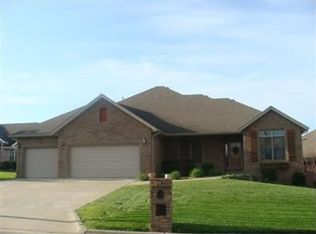 5192 S Hazel Dr, Springfield, MO 65810