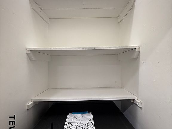 5th image of 306 E 105th St APT 1A
