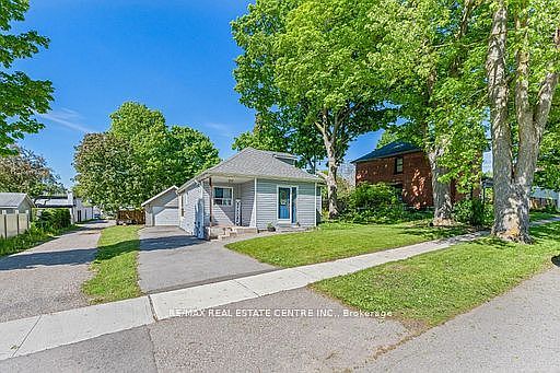 2nd image of 44 Willow St S