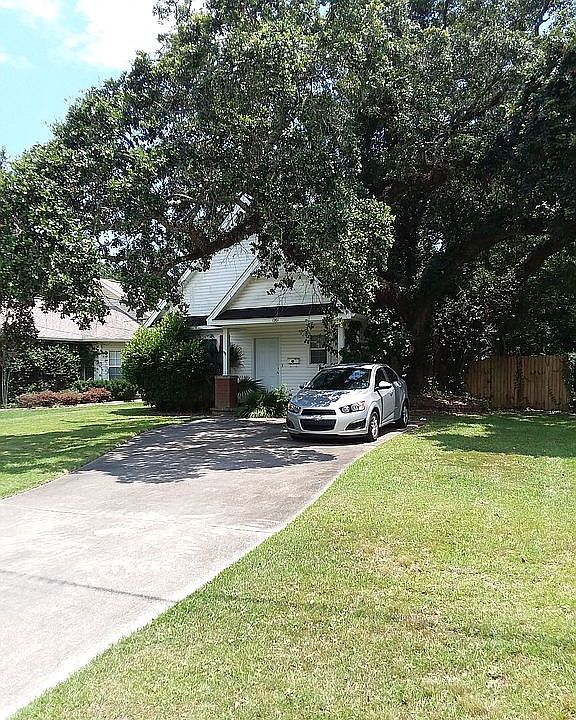 1st image of 1201 E Hernandez St
