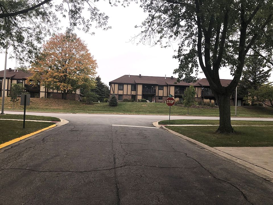 2nd image of 1025 Whitchurch Ct
