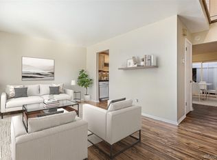 157 Paris Cir, Aurora, CO 80011