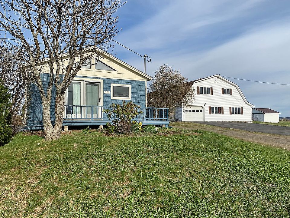 2 Complete Houses
