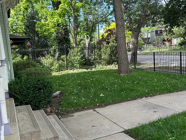 208 S Lincoln St #B — Photo 21